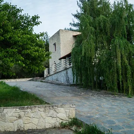 בית נופש Garden House אייה פרסקבי