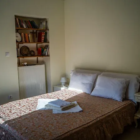 Garden House Tatil Evi Aya Paraskevi